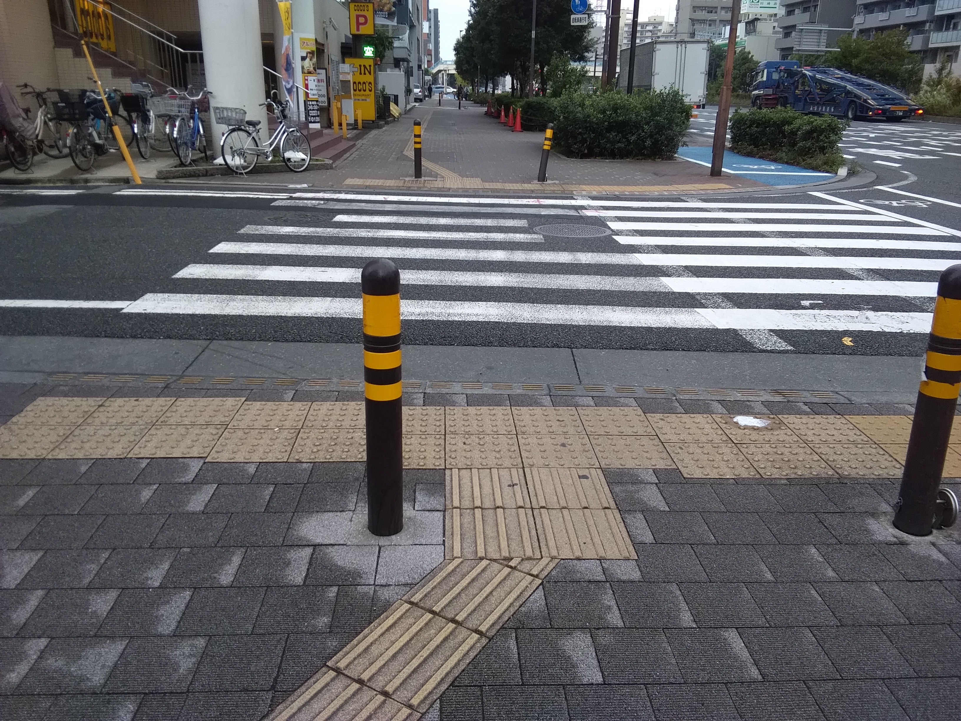 点字ブロック 川崎市バリアフリーマップ